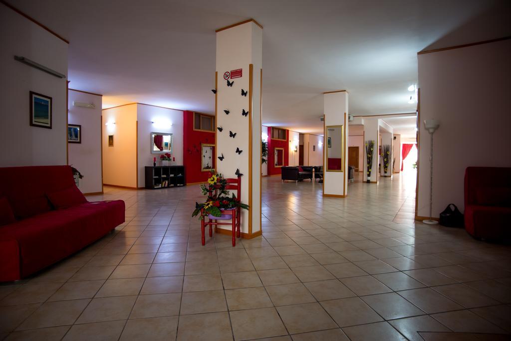 Hotel Residence Lupiae Lecce Esterno foto