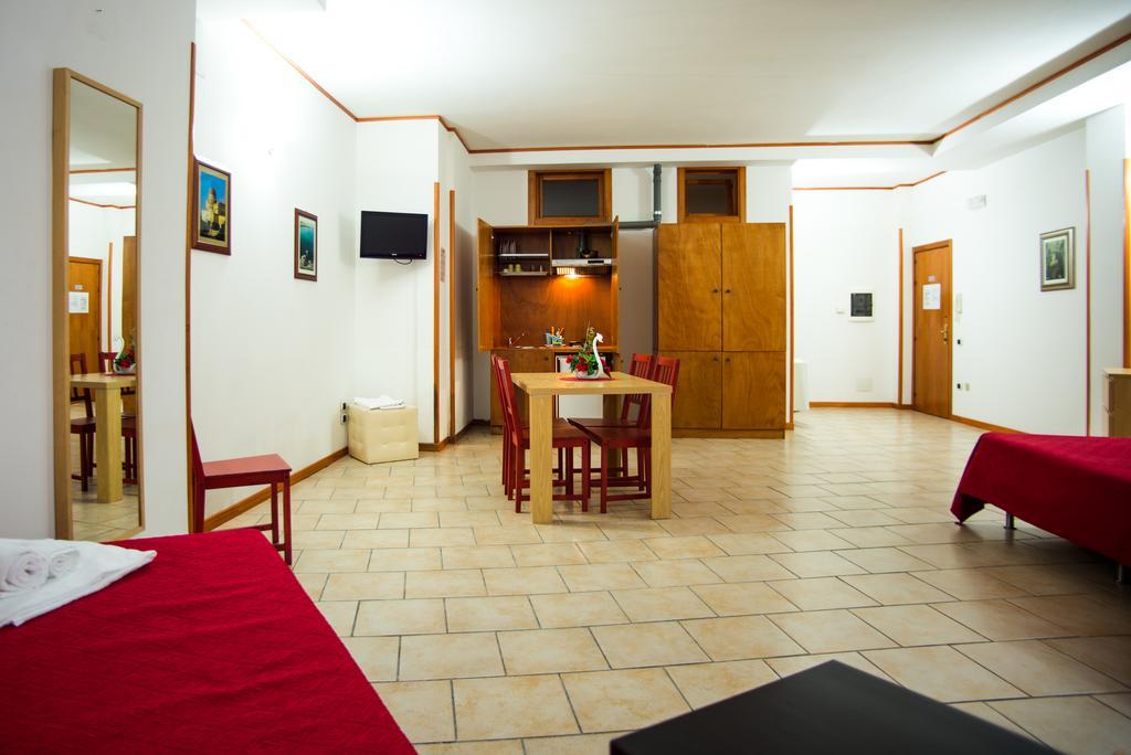 Hotel Residence Lupiae Lecce Esterno foto