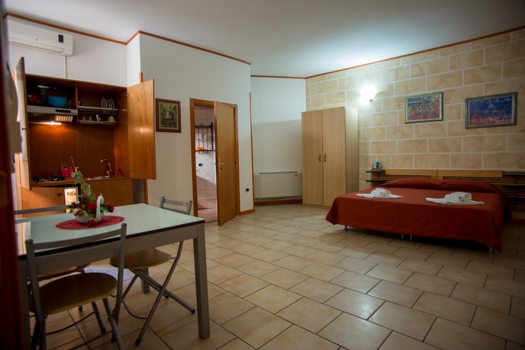 Hotel Residence Lupiae Lecce Esterno foto