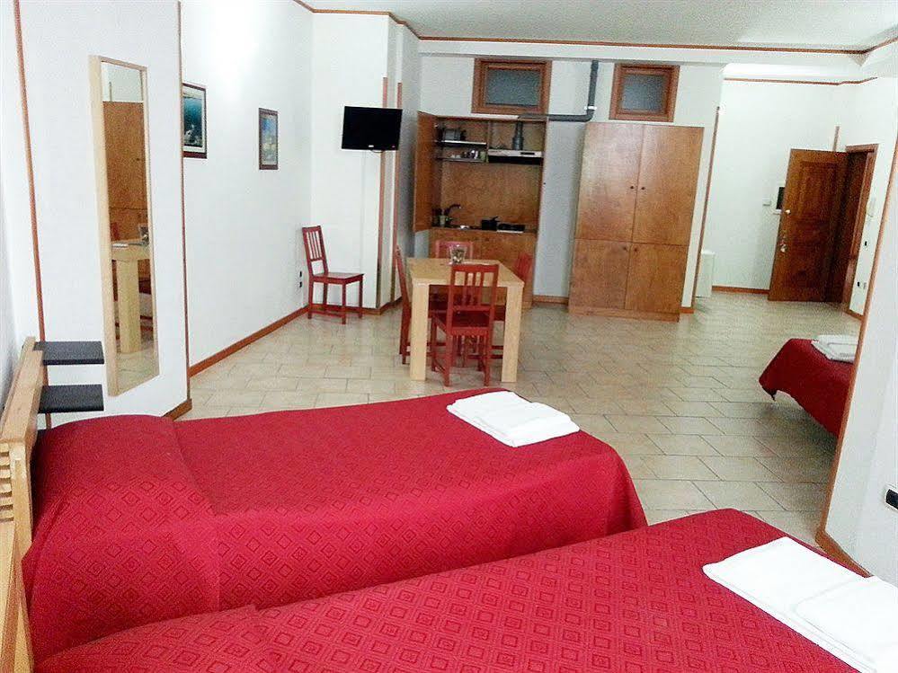 Hotel Residence Lupiae Lecce Esterno foto